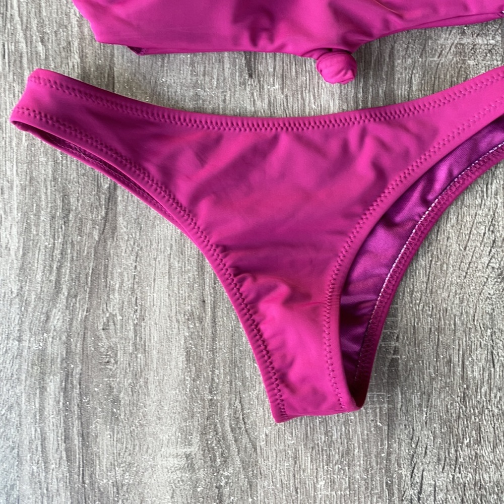 Front Knot Bikini Set - Picture 2 of 3